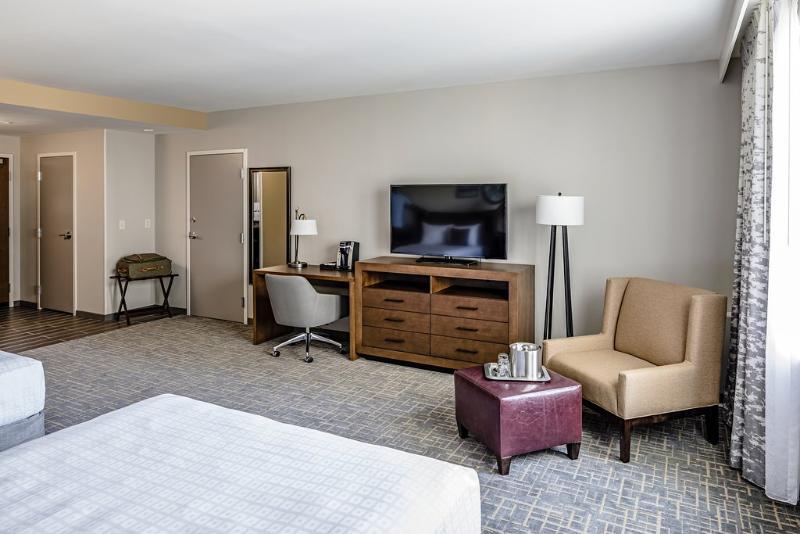 Hotel Madison & Shenandoah Conference Ctr. Харрисонберг Экстерьер фото